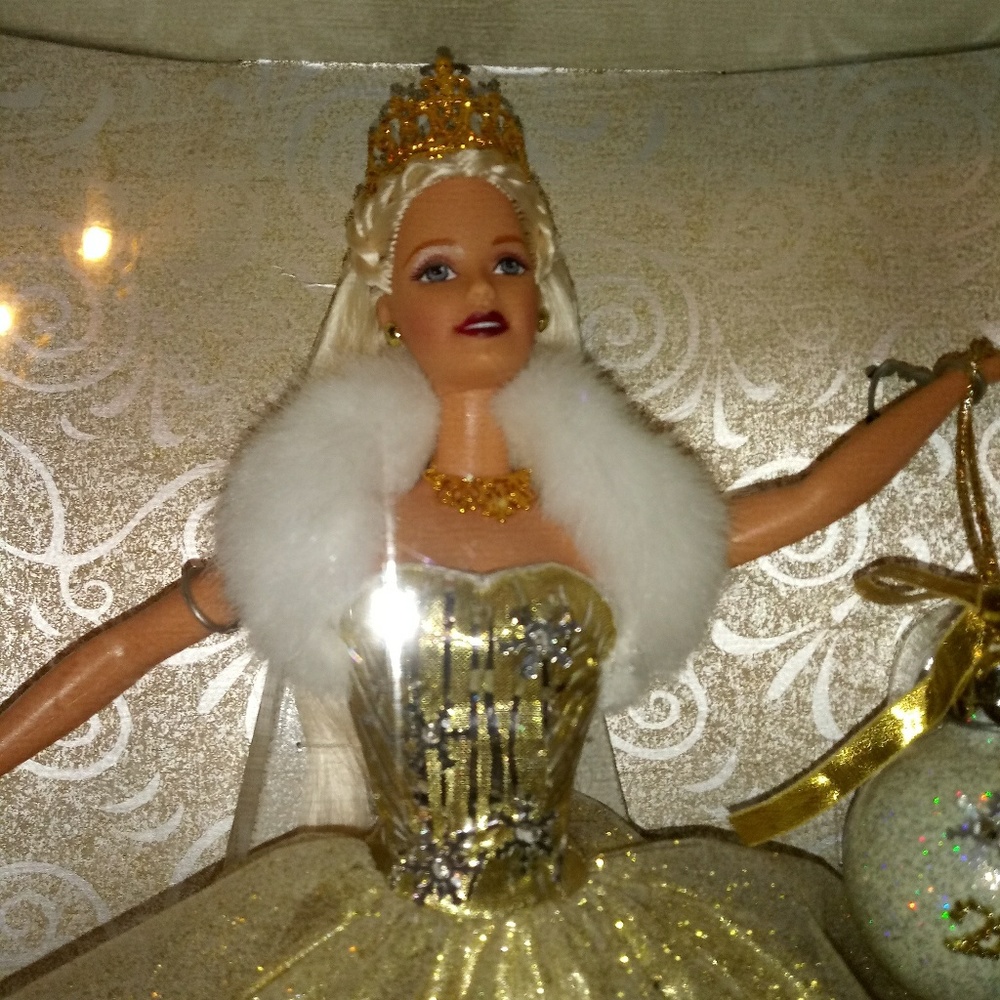 2000 Special Edition Barbie Doll - image 2